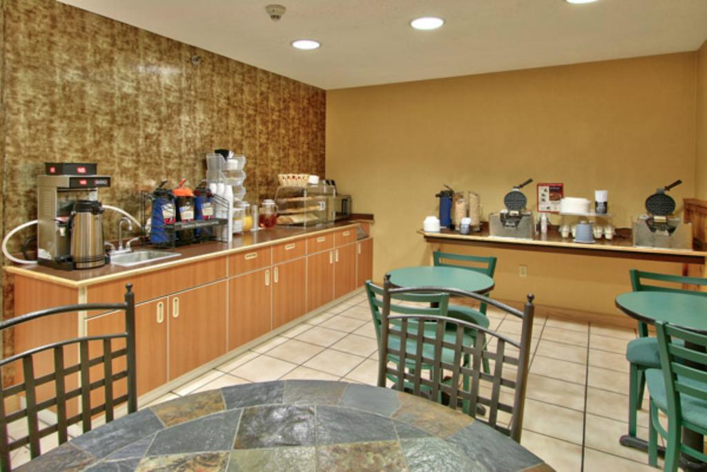 Western Skies Inn & Suites Los Lunas Exteriör bild